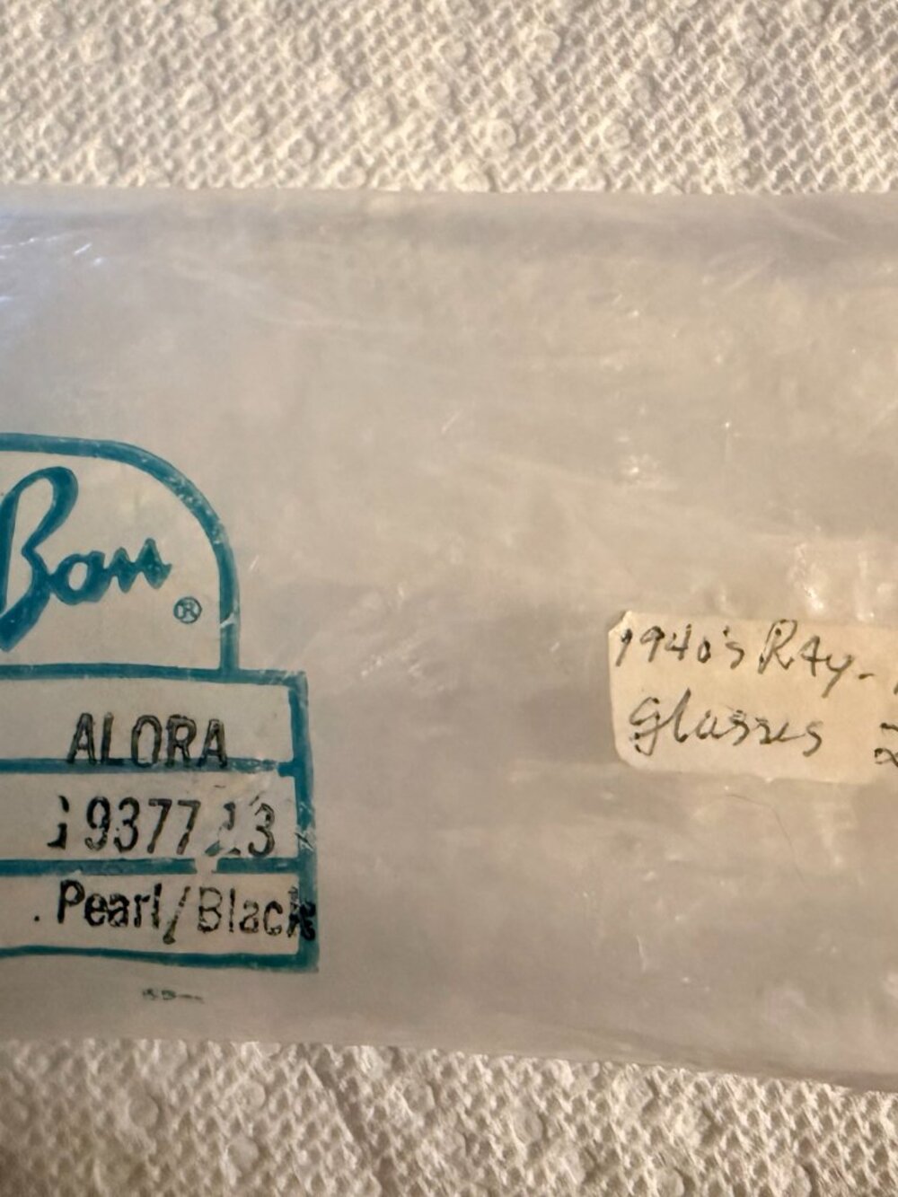Vintage 1940's Ray-Ban Alora Sunglasses Pearl/Black Cat Eye - Picture 4 of 6